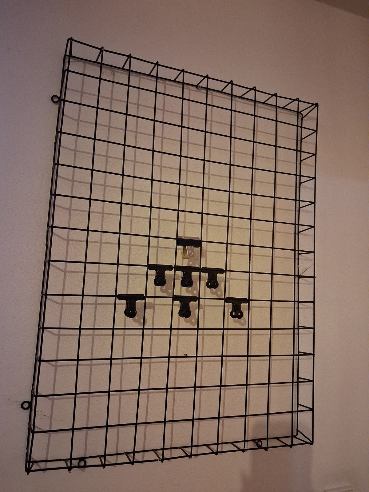 Stalen rek 80x60 cm met knijpers - Zwart, Metaal, Gebruikt, Industrieel, Ophalen of Verzenden