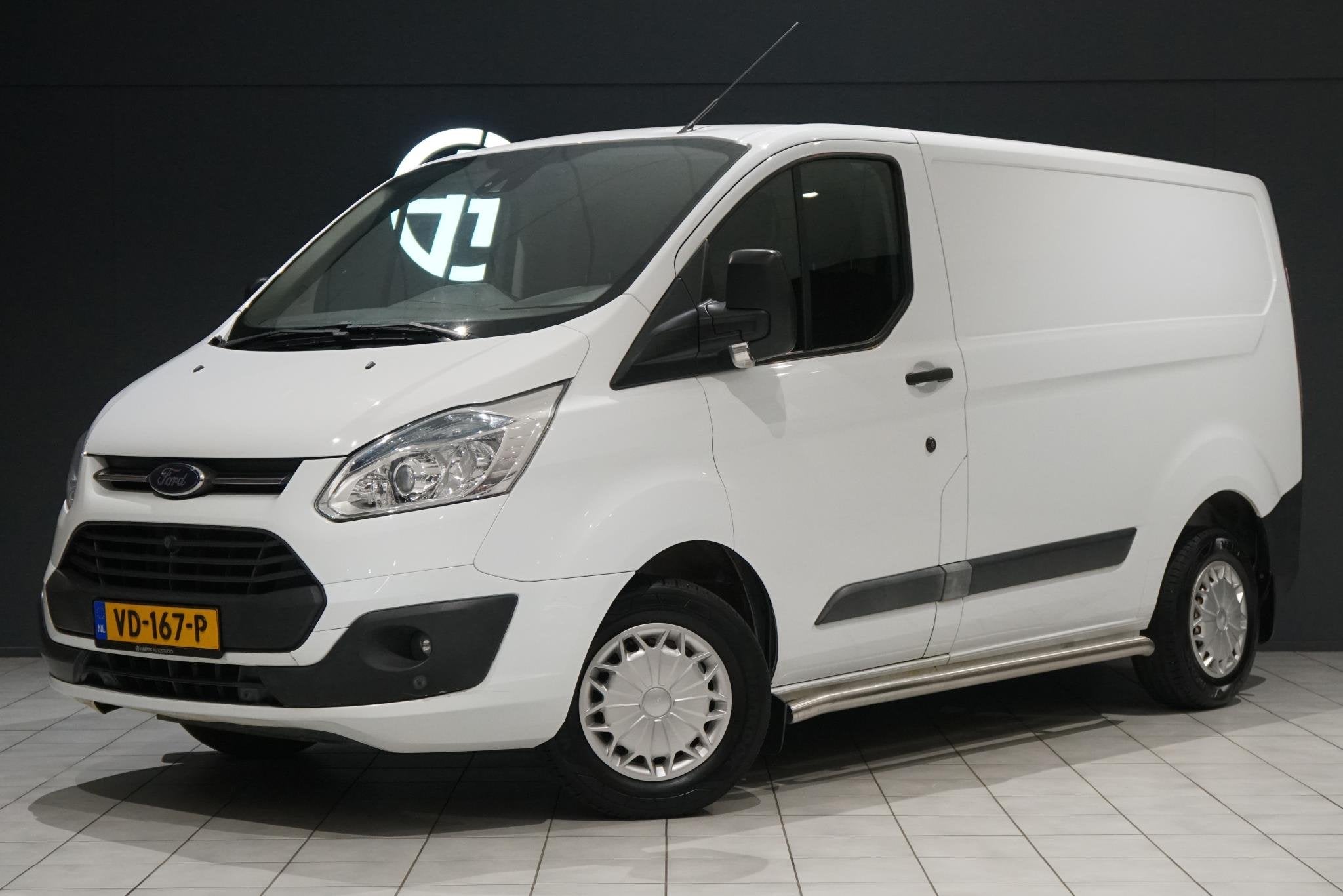Ford Transit Custom 270 2.2 TDCI L1H1 Trend + TREKHAAK / BET, Voorwielaandrijving, Euro 5, Gebruikt, 4 cilinders