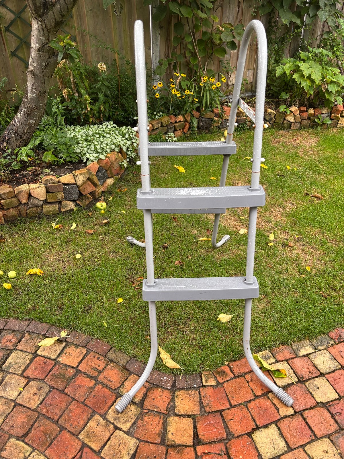 Bestway zwembadtrap 120 cm hoog, hoogste trede 70 cm, Tuin en Terras, Gebruikt, Overige typen, Rond, Minder dan 200 cm