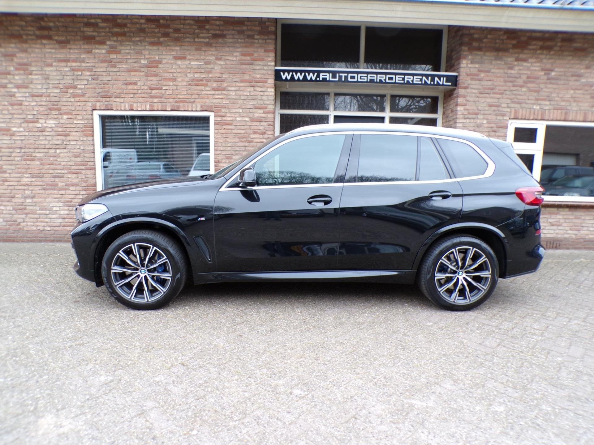 BMW X5 XDrive40i High Executive M Sport / Automaat / Leder /, Auto's, BMW, Automaat, Dealer onderhouden, Gebruikt, Vierwielaandrijving