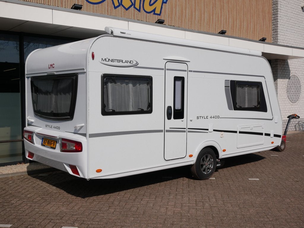 LMC Style 440 D Mover, luifel, fietsenrek, Caravans en Kamperen, Caravans, Rondzit, Bedrijf, Schokbreker, Overige typen