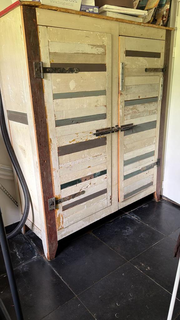Stoere kast (naar Piet Hein Eek) - Uniek exemplaar, Ophalen, Gebruikt