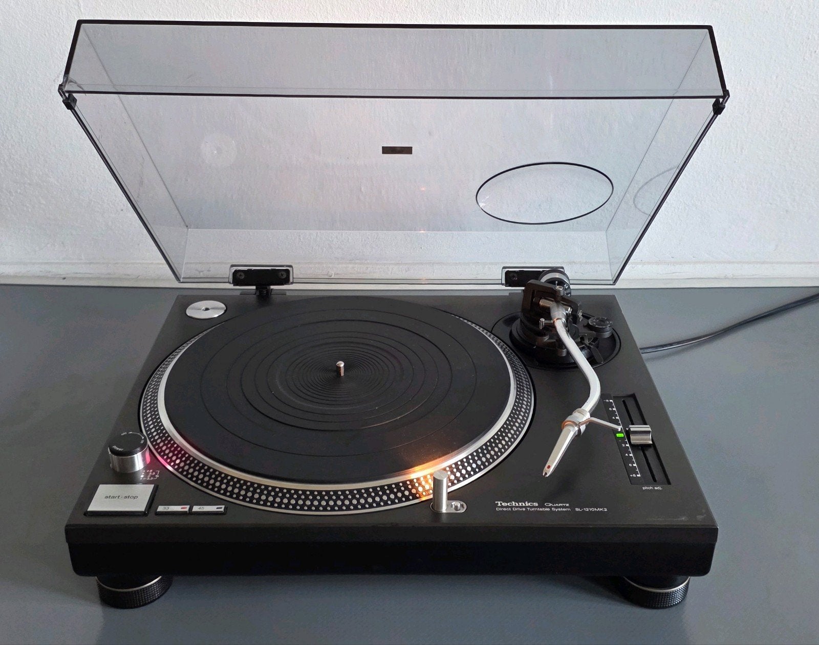 Technics SL-1210 Mk2 Platenspeler, Ophalen, Pitch-regelaar, Zo goed als nieuw, Platenspeler