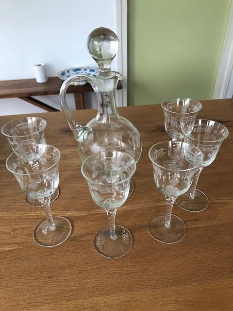 Antiek geslepen set glazen met karaf, Antiek en Kunst, Ophalen