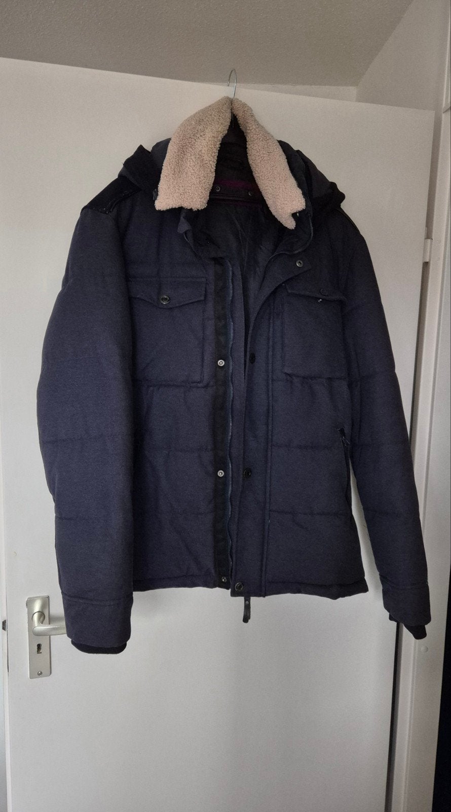 Te koop warme winterjas merk District, Ophalen of Verzenden, Zo goed als nieuw, Maat 52/54 (L)
