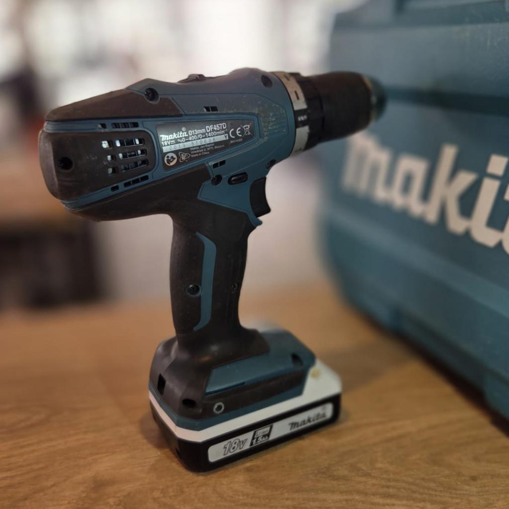 Makita DF457D Boormachine | Incl 18V Accu (zonder lader), Makita, Gebruikt, Support@makita.com, Makita Corporation, 3-11-8, Sumiyoshi-cho, 
Anjo, Aichi 446-8502
Japan