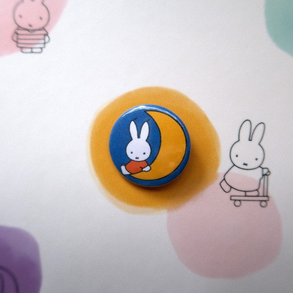 Nijntje Miffy 25MM Bunny Pin Button Badge Brooch, Verzamelen, Speldjes, Pins en Buttons, Verzenden, Nieuw, Overige onderwerpen