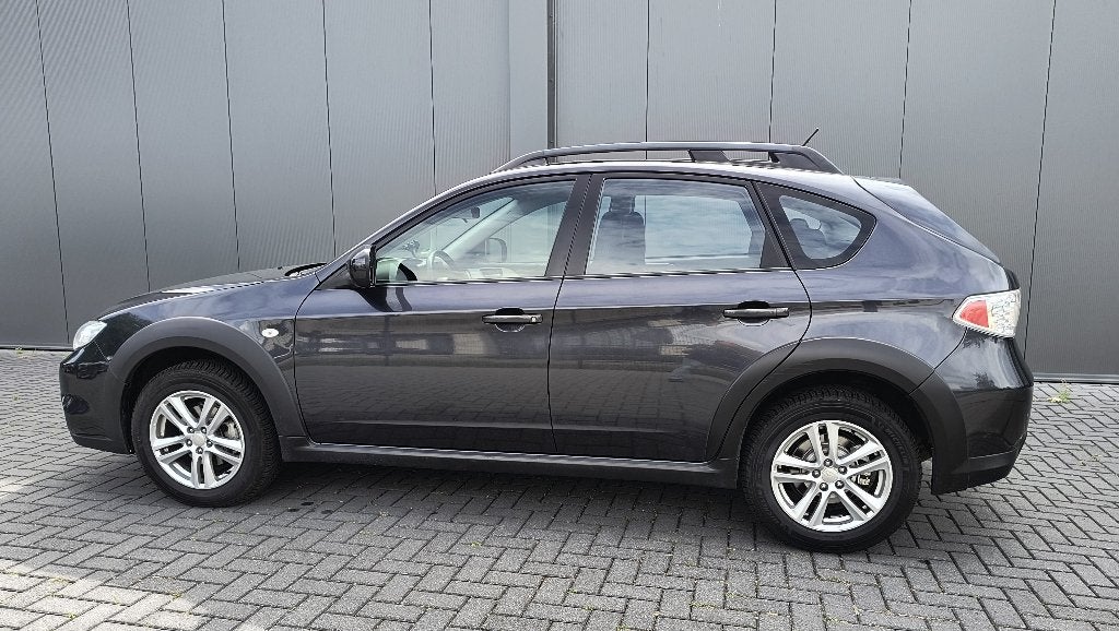 Subaru Impreza 2.0XV AWD 2 inch lift, Nw apk/roadtrip ready!, Auto's, Subaru, Euro 5, Stof, Zwart, Origineel Nederlands