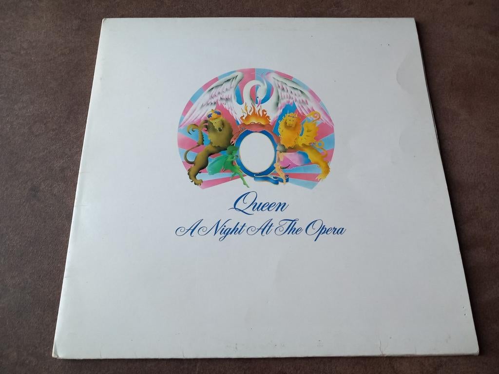 Queen - A Night At The Opera (LP), Cd's en Dvd's, Vinyl | Rock, Gebruikt, Poprock, Ophalen of Verzenden