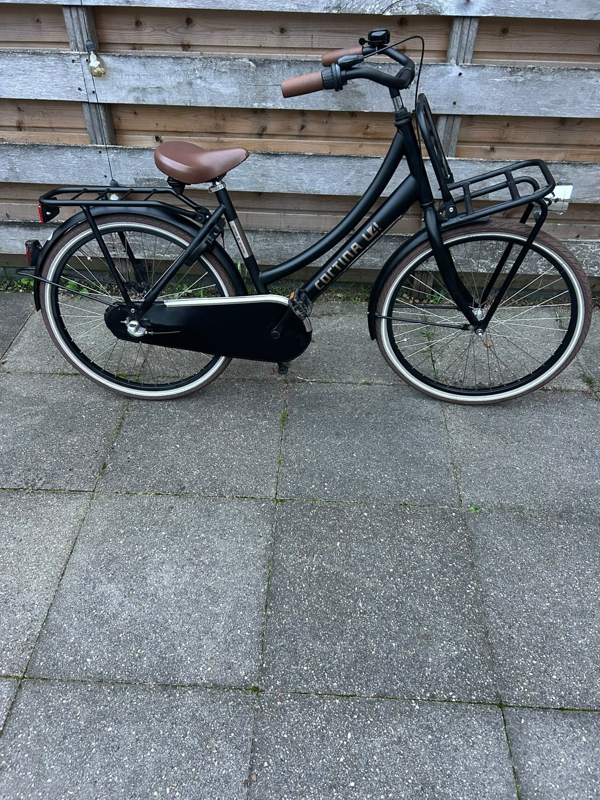 Meisjesfiets Cortina U4 transport 24 inch, Fietsen en Brommers, Ophalen, Terugtraprem, Versnellingen, Gebruikt