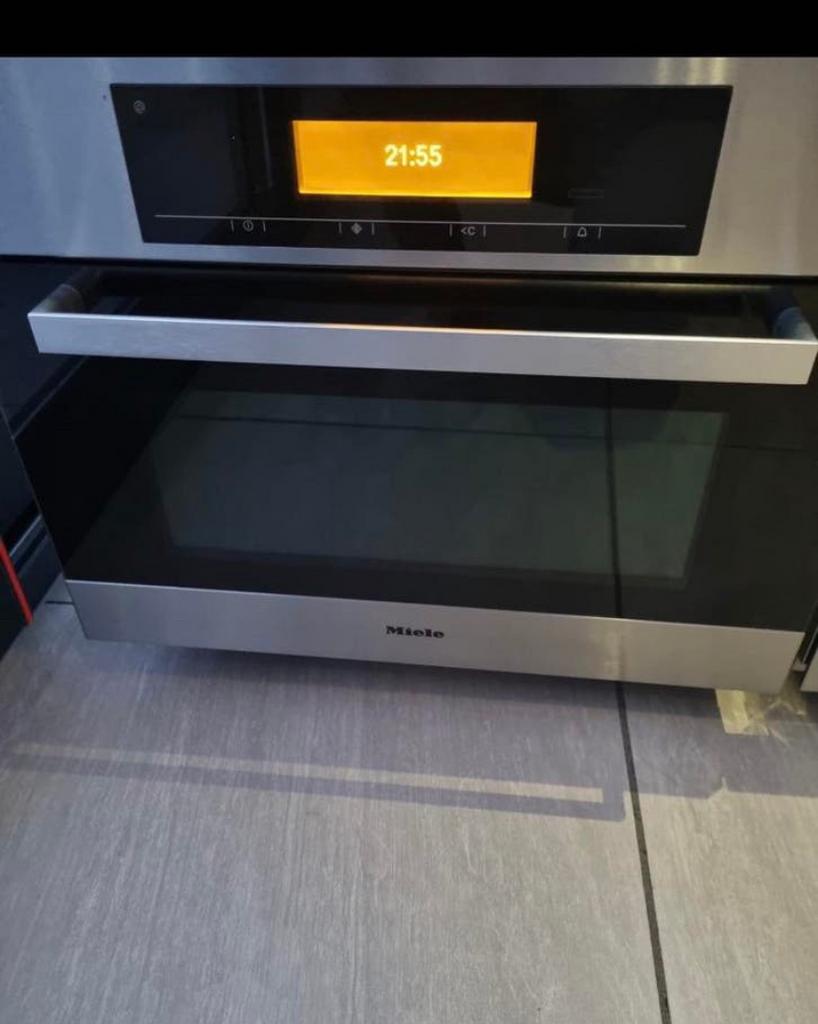 Miele stoomoven, Ophalen, Zo goed als nieuw