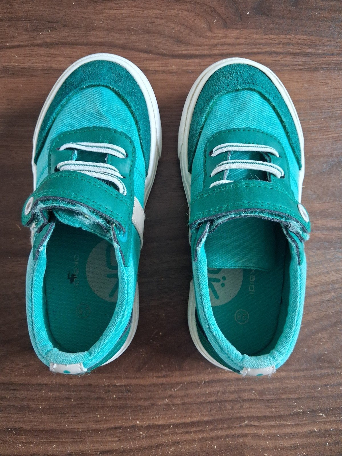 Okaiidi sneakers maat 23 - Gedragen, maar nog goed!, Gebruikt, Schoenen, Ophalen of Verzenden, Okaidi