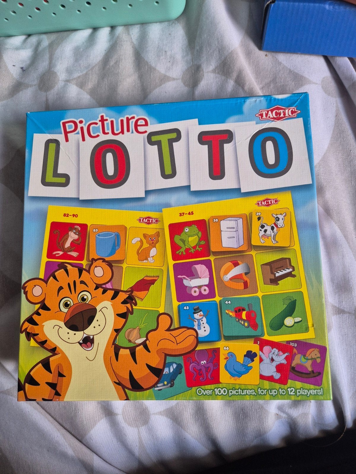 leuk lotto spel voor kinderen, Een of twee spelers, Ophalen of Verzenden, Zo goed als nieuw