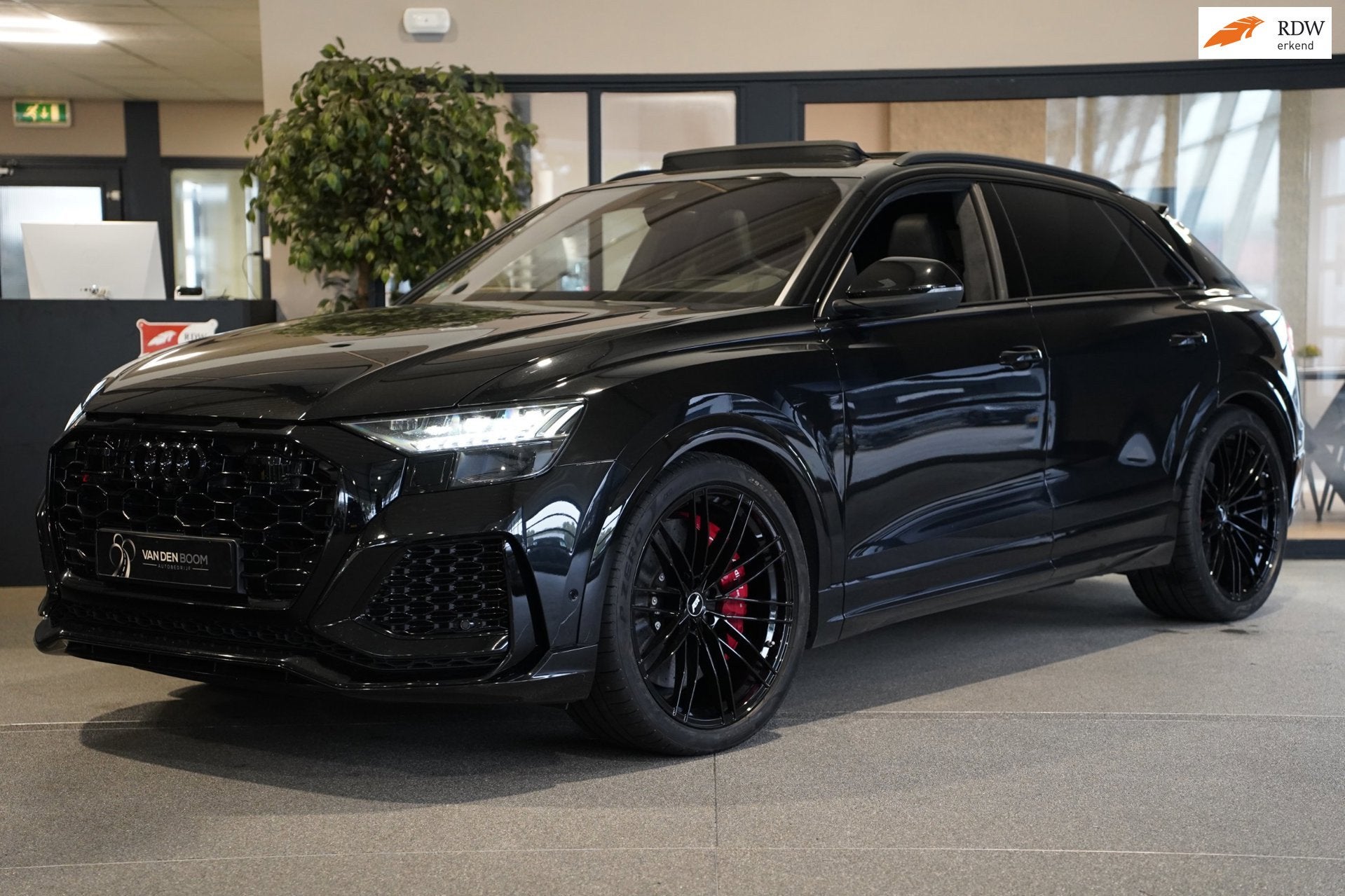 Audi RSQ8 4.0 TFSI RS Q8 quattro Pano Ceramic Leder B&O 360C, Auto's, Dealer onderhouden, Gebruikt, 600 pk, Zwart