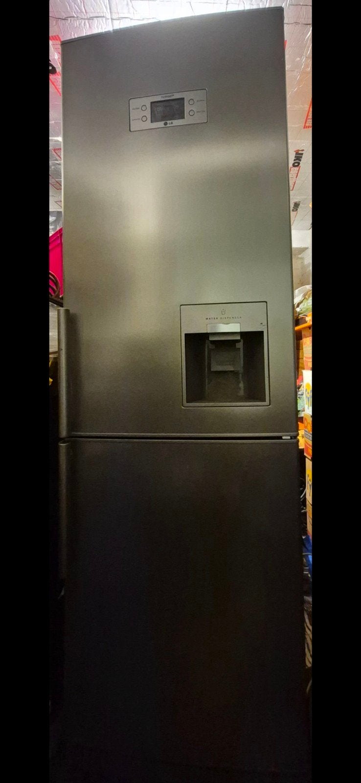 Zo goed als nieuwe koelkast met waterdispenser van LG, Witgoed en Apparatuur, Koelkasten en IJskasten, Ophalen, 200 liter of meer