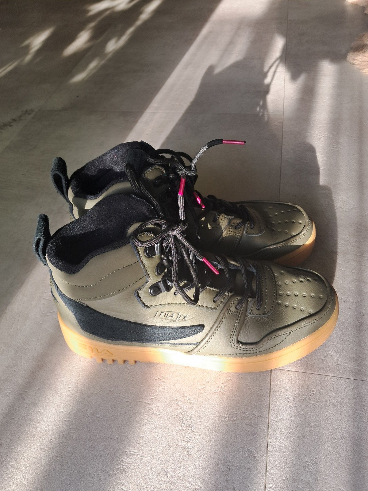 Fila Sneakers - Maat 39, Ophalen of Verzenden, Gedragen, Wit, Sneakers of Gympen