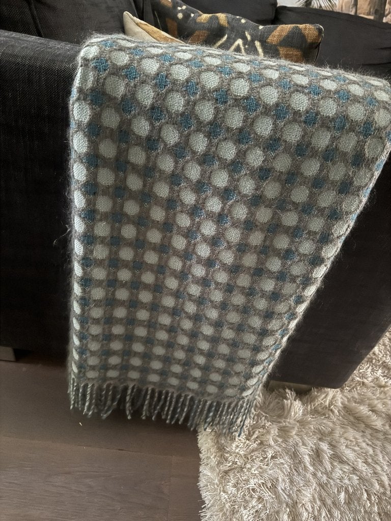 plaid, 190 cm, 137 cm, Met franjes/kwastjes, Ophalen of Verzenden