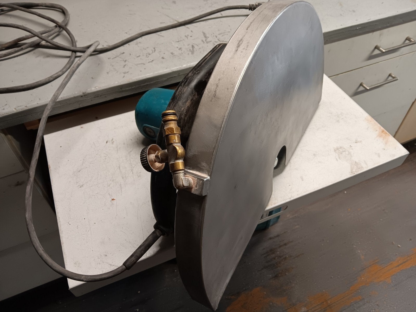 Makita muurzaag 500mm, Ophalen
