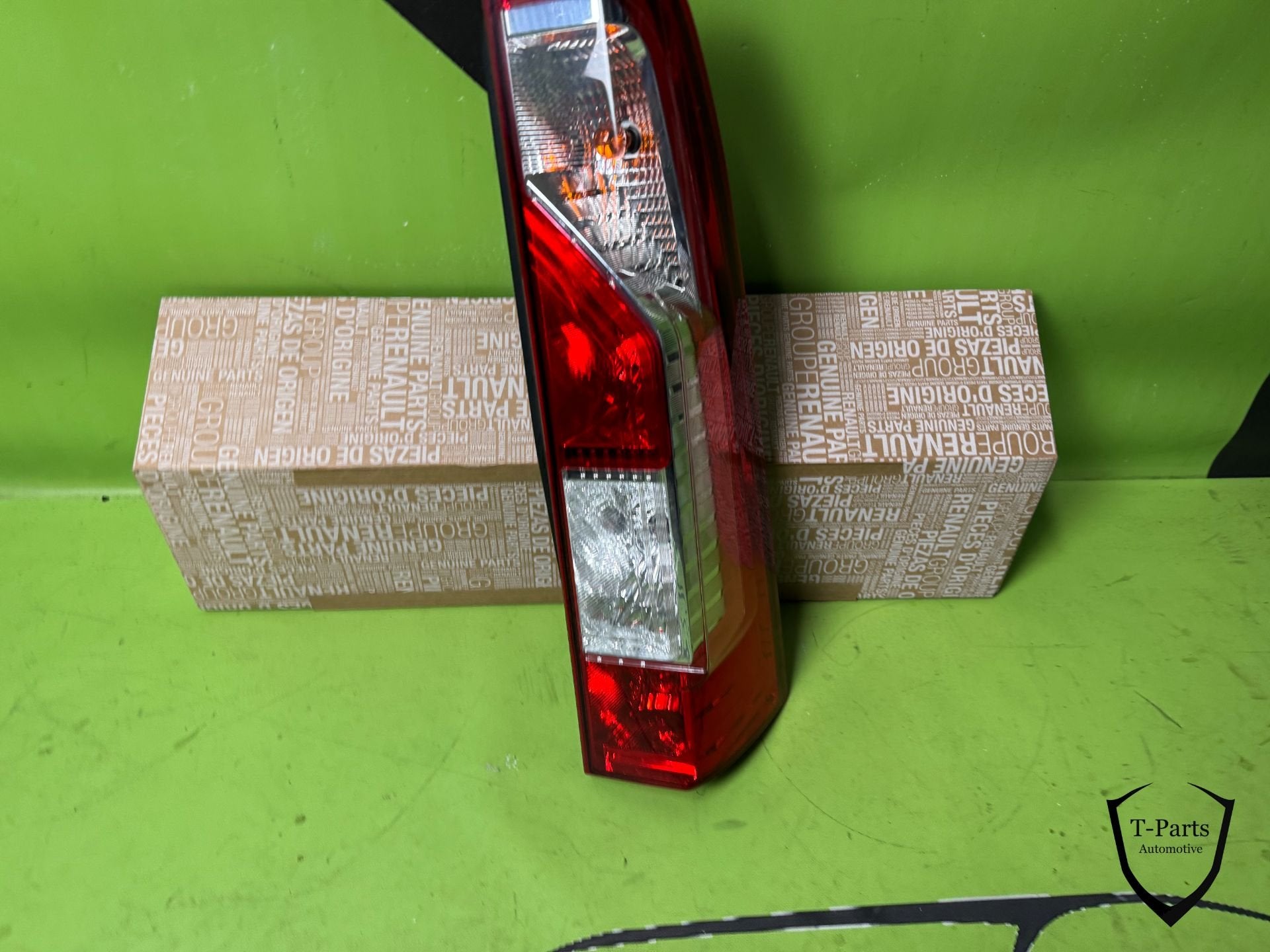 renault master opel movano rechts achterlicht lamp 93197461, Renault Group, Gebruikt, Contact.group@renault.com, Renault