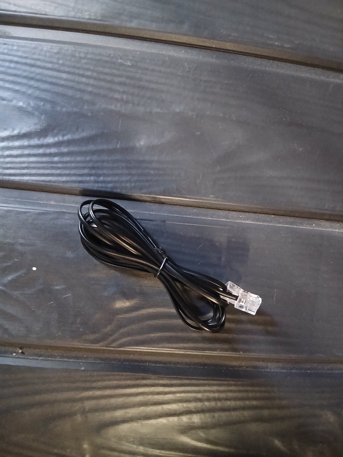 Zwarte vaste telefoon met druktoetsen, Telecommunicatie, Vaste telefoons | Niet Draadloos, Ophalen of Verzenden, Nieuw, Bakeliet