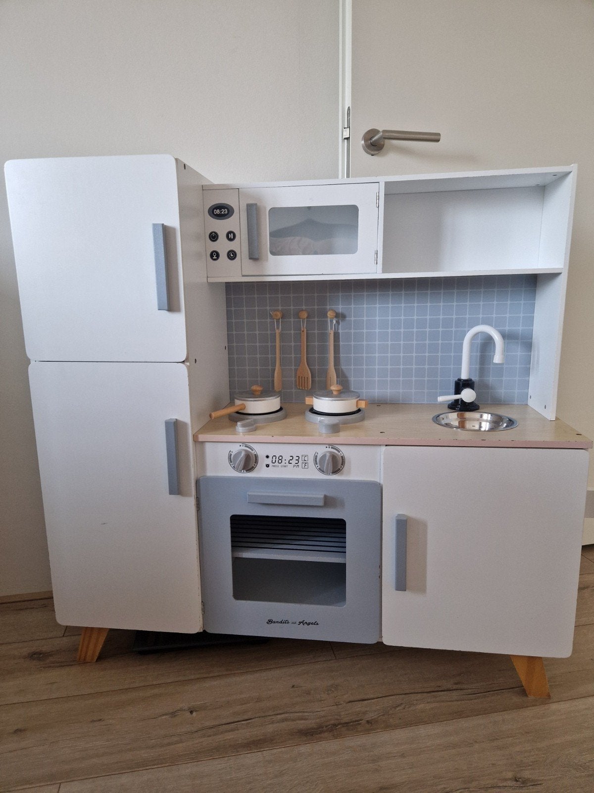 Speelgoedkeuken Bandits and Angels, Ophalen, Gebruikt, Hout, Speelkeuken
