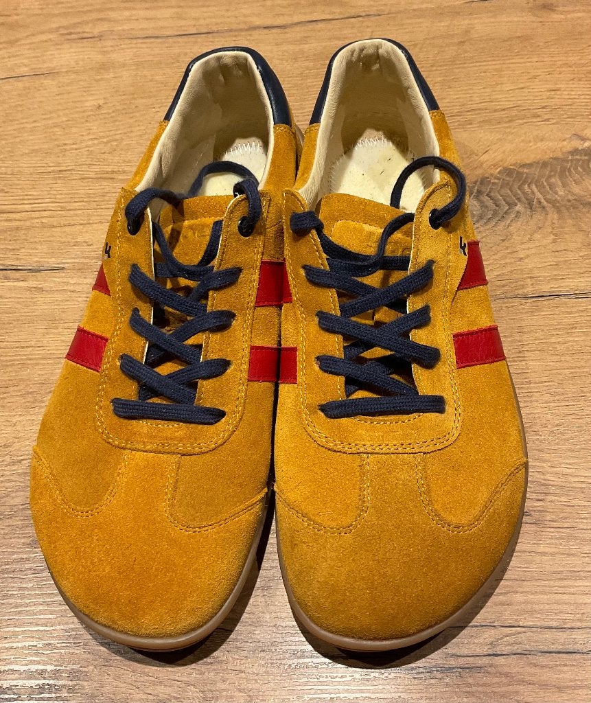 Nieuwe Koel Ila/Ilo suede ocra barefoot sneakers maat 42, Kleding | Dames, Geel, Nieuw, Ophalen of Verzenden, Sneakers of Gympen