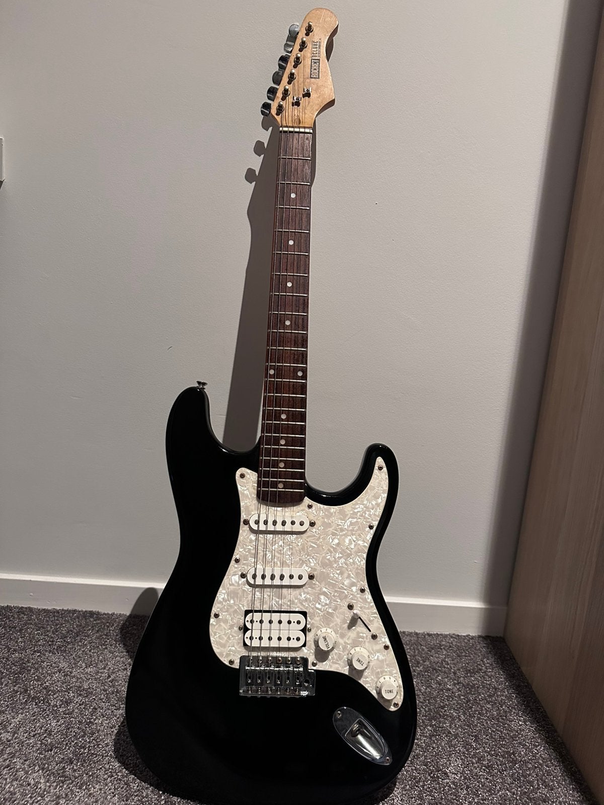 Rocket deluxe guitar, Muziek en Instrumenten, Ophalen, Gebruikt, Solid body, Overige merken