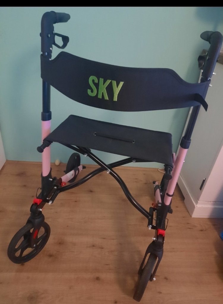 Roze rollator, Ophalen, Lichtgewicht, Zo goed als nieuw