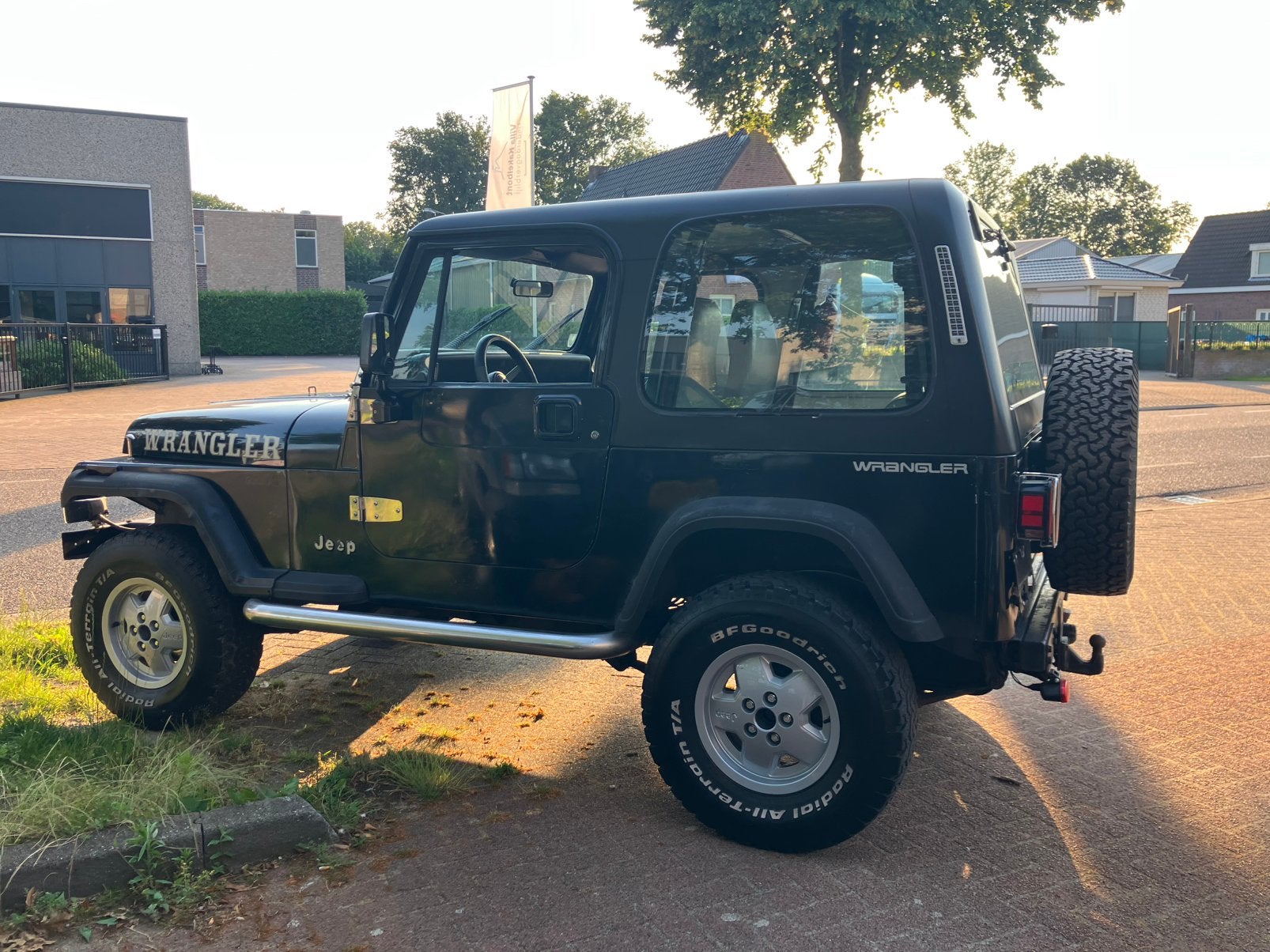 Jeep Wrangler 2.5 4.0  4.2 in onderdelen / donor of compleet, Ophalen
