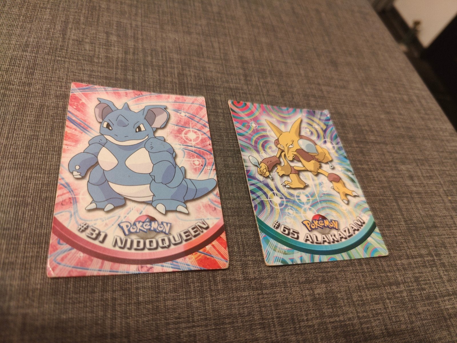 Pokémon Alakazam en Nidoqueen Vintage kaarten (Foil), Hobby en Vrije tijd, Ophalen, Zo goed als nieuw