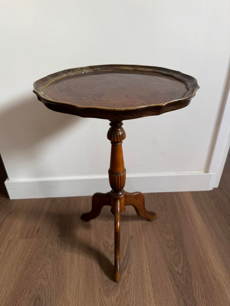 Mooie klassieke wijntafel, Antiek en Kunst, Antiek | Meubels | Tafels, Ophalen of Verzenden
