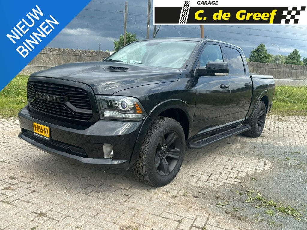 Dodge Ram 1500 5.7 V8 4x4 Sport Crew Cab 5'7, Auto's, Dodge, Automaat, Stof, Gebruikt, 5654 cc