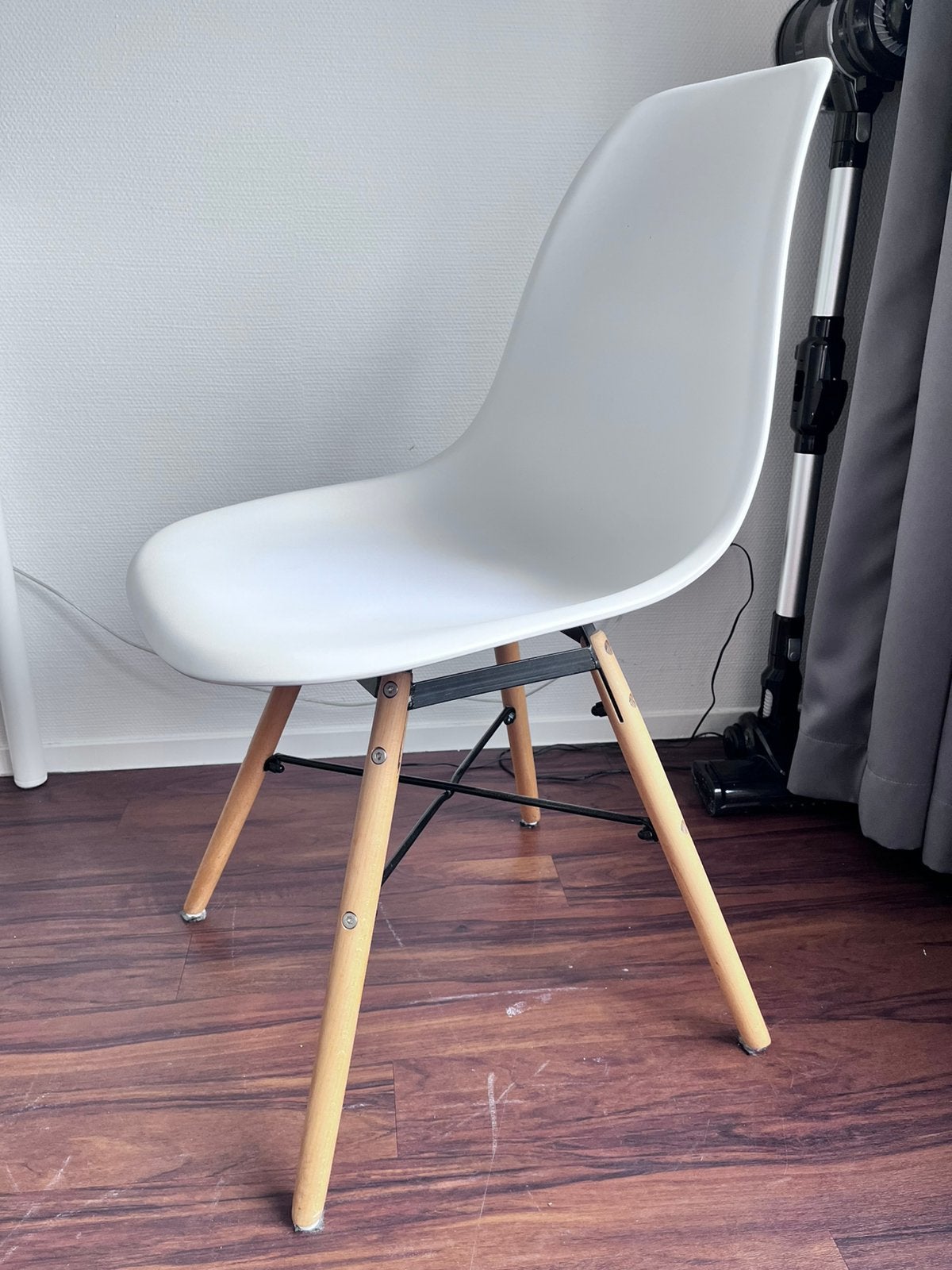 4 mooie nette eetkamerstoelen, Ophalen, Kunststof, Drie, Wit