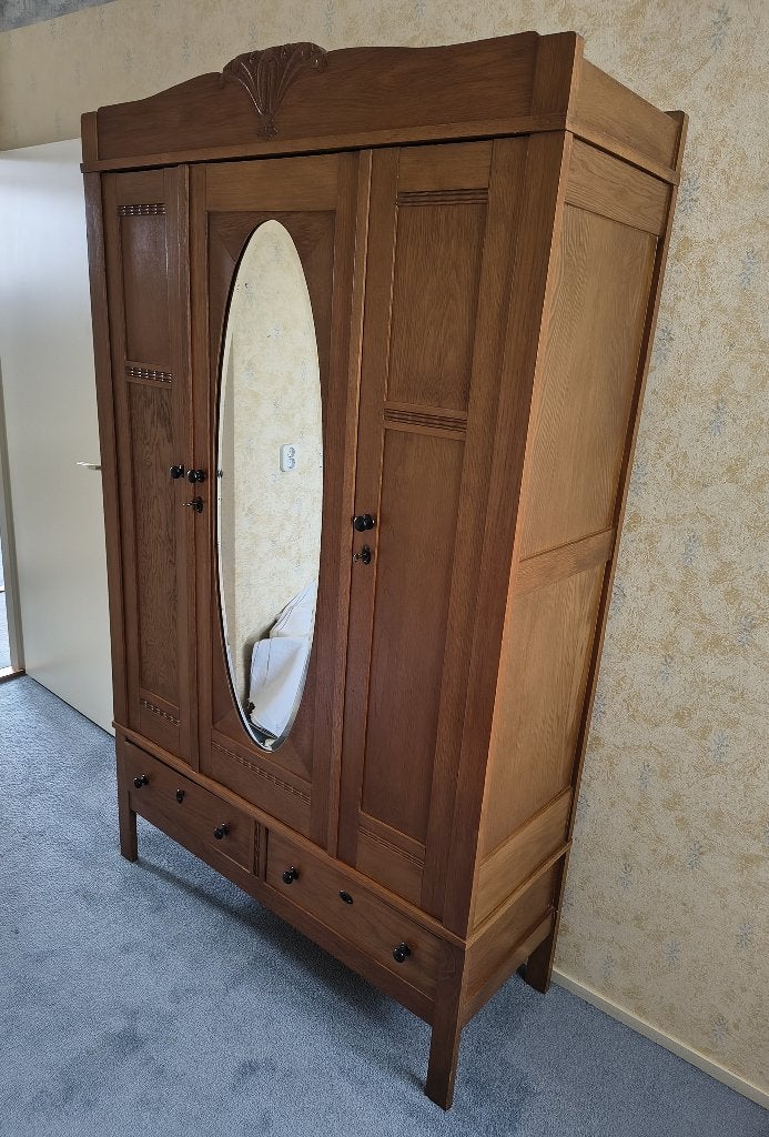 Brocante  kledingkast met facet spiegel, Gebruikt, 100 tot 150 cm, 200 cm of meer, 25 tot 50 cm