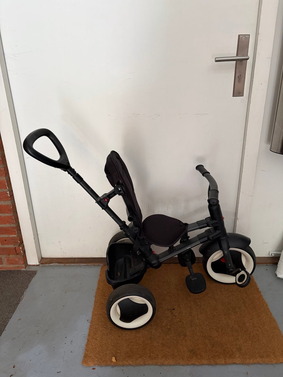 driewieler met duwstang, Ophalen, Gebruikt, Terugtraprem, Duwstang