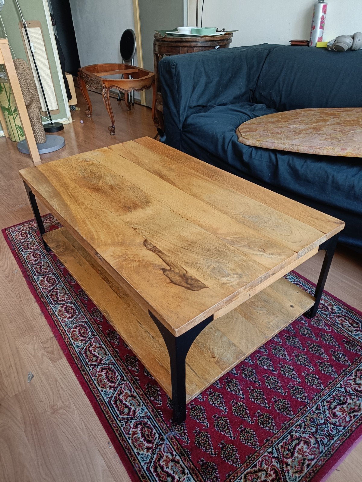 Salontafel van mangohout met metalen onderstel, Overige houtsoorten, Gebruikt, 100 tot 150 cm, Modern, Industrieel