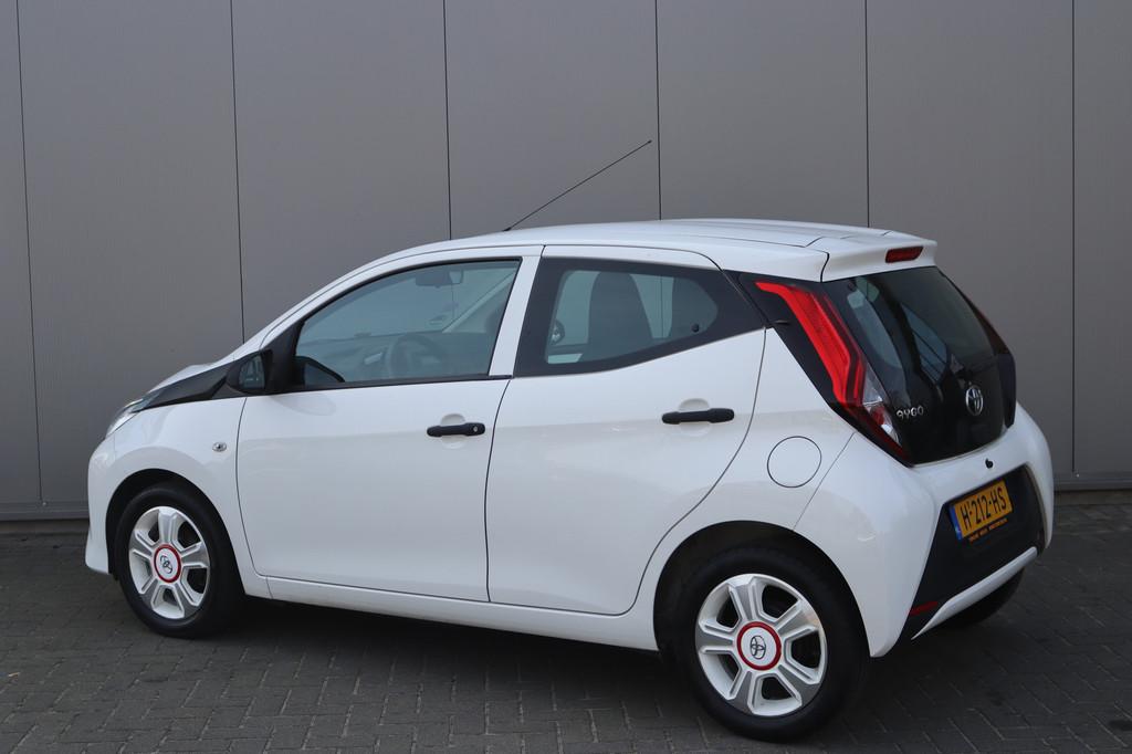 Toyota Aygo 1.0 VVT-i x-fun Airco/Elektrisch-pakket/Bluetoot, Voorwielaandrijving, Stof, Gebruikt, Met garantie (alle)
