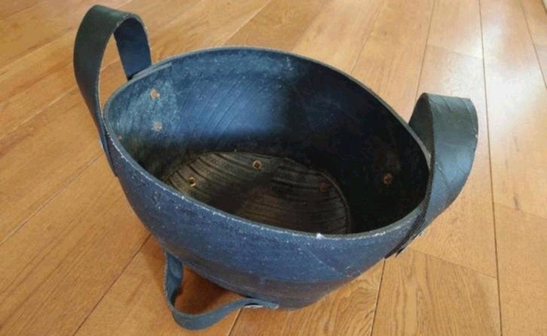Stoere Rubberen houtmand voor Tuinkachel/haard/tuinhaard, Ophalen of Verzenden, Zo goed als nieuw