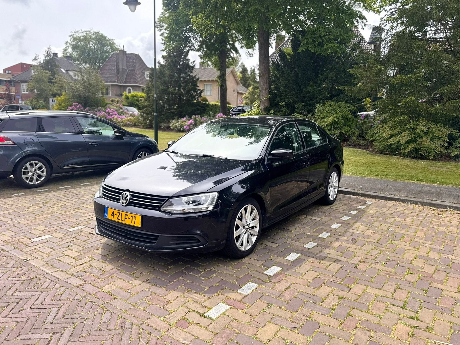 Volkswagen 2010 Zwart, Auto's, 1984 cc, 1246 kg, Zwart, 115 pk