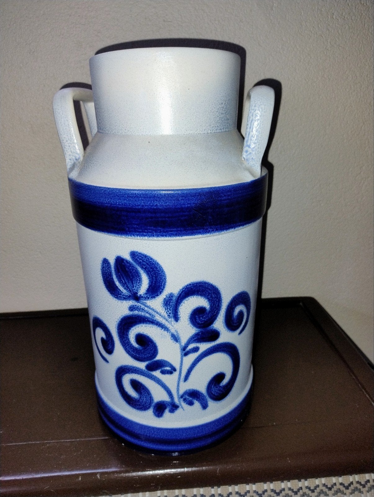 Vintage Melkbus steen Vaas met Blauw Bloemenpatroon, Ophalen