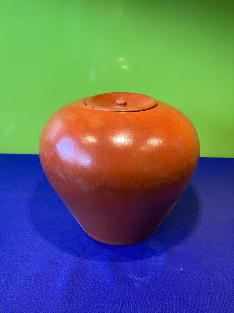 Handgemaakte Sasak Pottery pot met deksel – Indonesië (1998), Huis en Inrichting, Woonaccessoires | Schalen en Manden, Rechthoekig