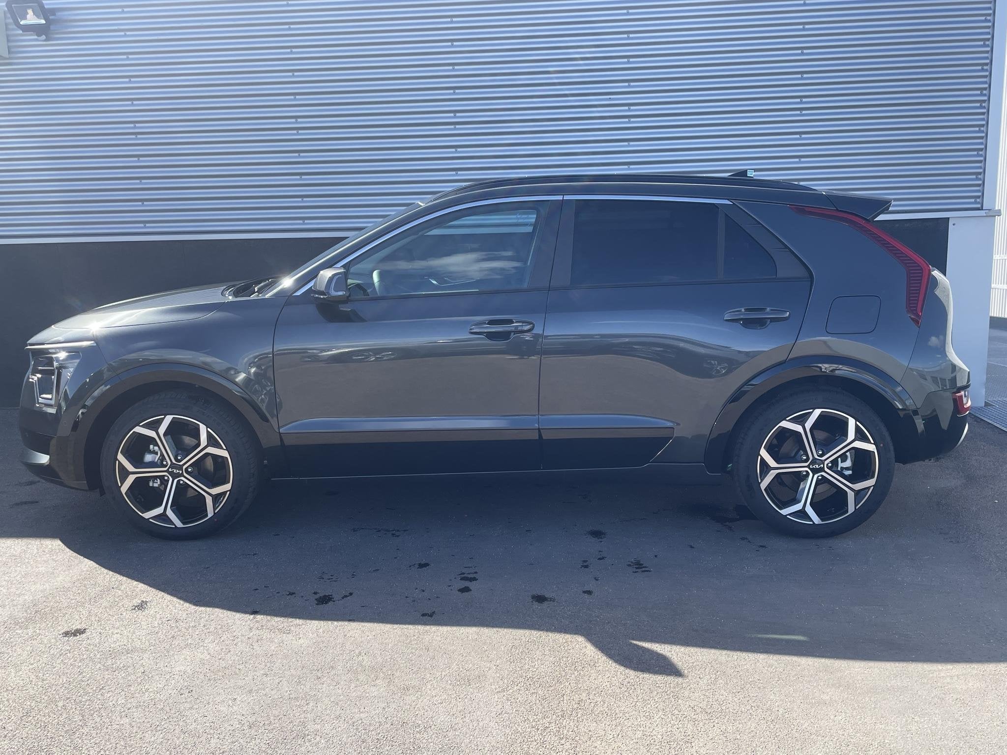 Kia Niro 1.6 GDi Hybrid ExecutiveLine €3100 VOORDEEL! ACTI, Auto's, 1374 kg, Euro 6, 129 pk, Bedrijf