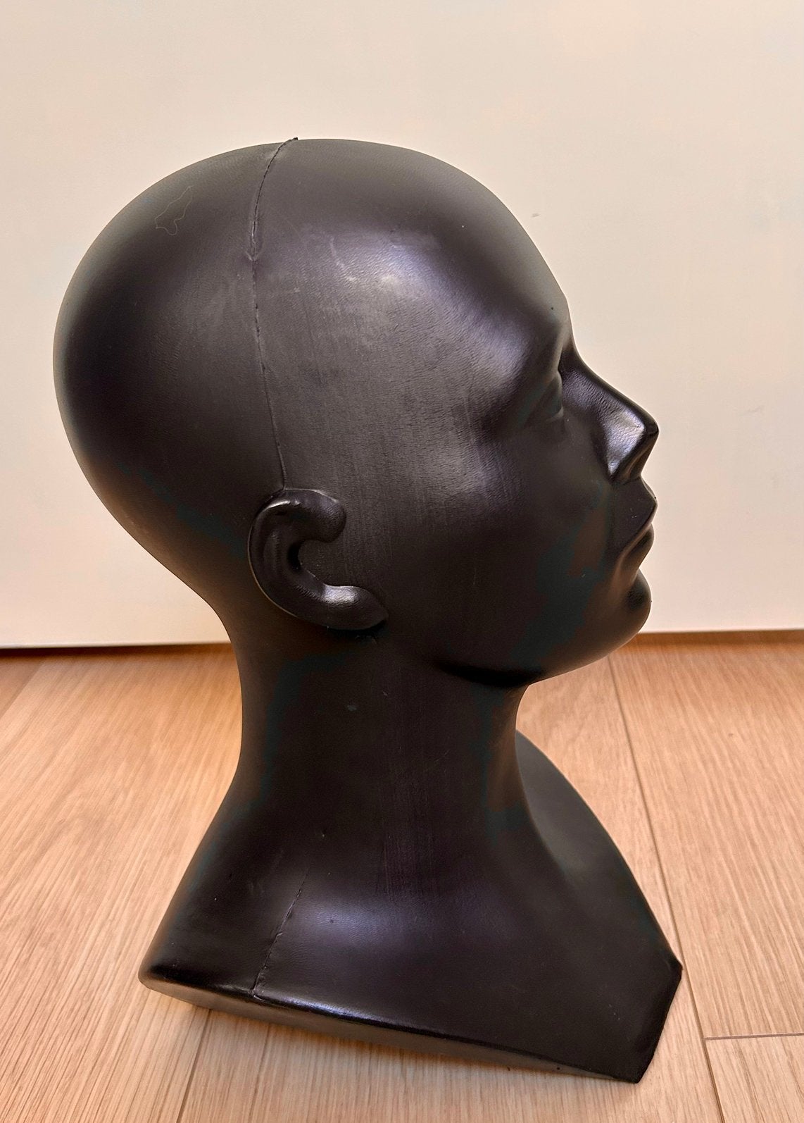Twee hoofden van paspoppen. Zwart. Plastic. Mooi. Vrouwen., Ophalen of Verzenden