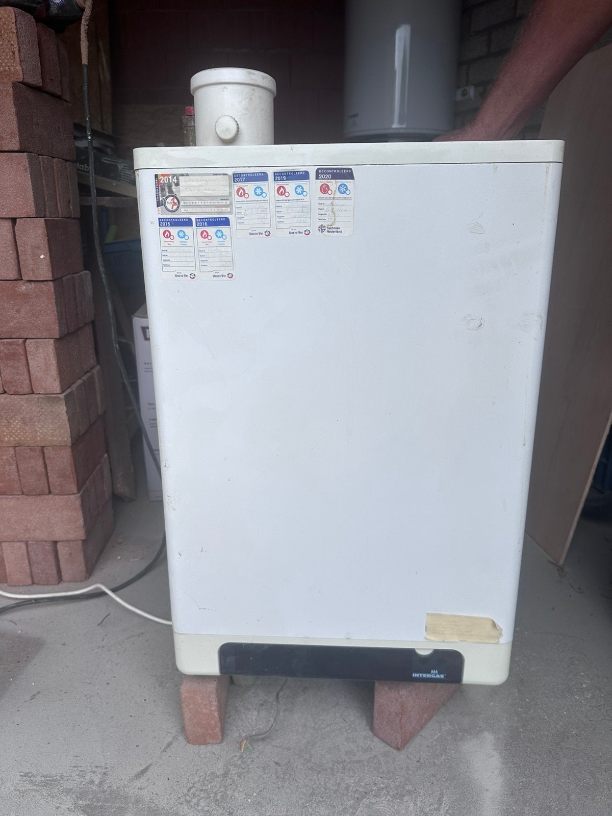 Intergas Kombi Kompakt HRE 28/24 CV-ketel (2012), Ophalen, 30 tot 80 cm, Gebruikt, Cv-ketel of Combi-ketel