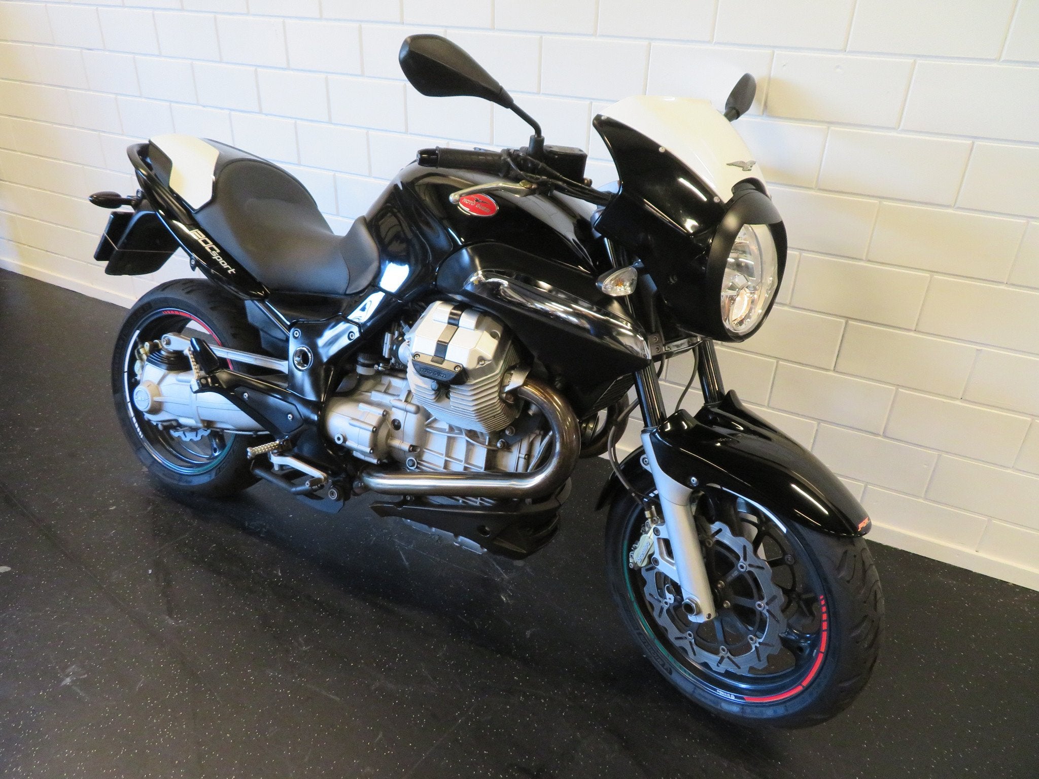 Moto Guzzi BREVA 1200 SPORT TOP CONDITIE! (bj 2009), Bedrijf, Naked bike