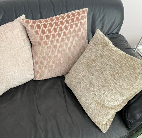 Claudi kussenhoesjes- Diverse kleuren en patronen, Gebruikt, Beige, Met print, Vierkant