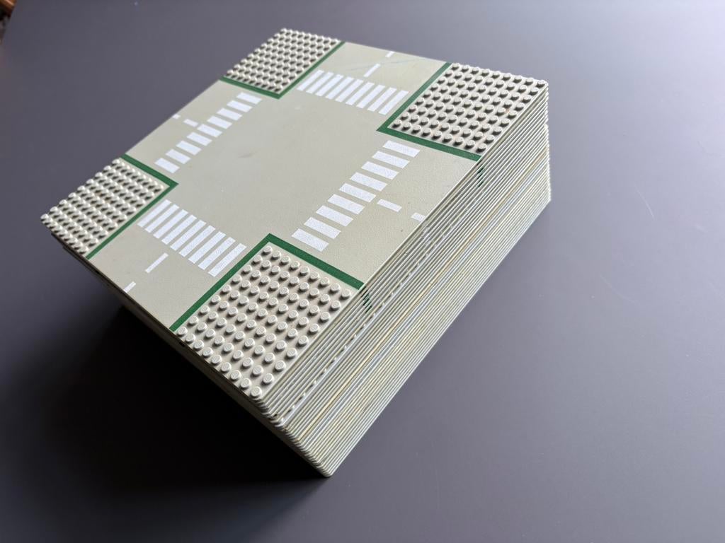 Lego grondplaten, straten id wegen, 33 stuks, Lego, Ophalen of Verzenden, Zo goed als nieuw, Compleet