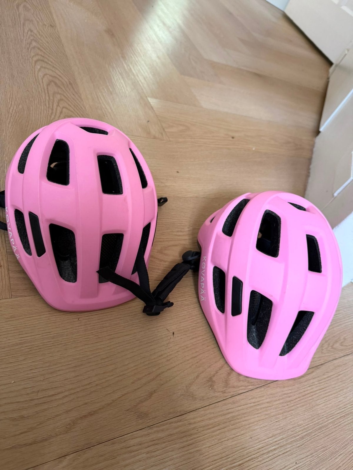 Roze fietshelmen voor kinderen (XXS en XS) Kovapaa, Ophalen, Zo goed als nieuw, XXS, Jongen of Meisje
