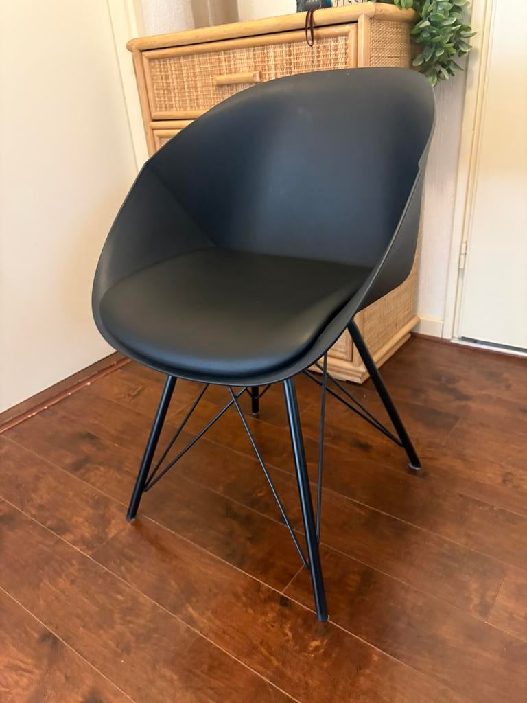 Kick kuipstoel/eetkamerstoel zwart, Ophalen, Kunststof, Gebruikt, Zwart