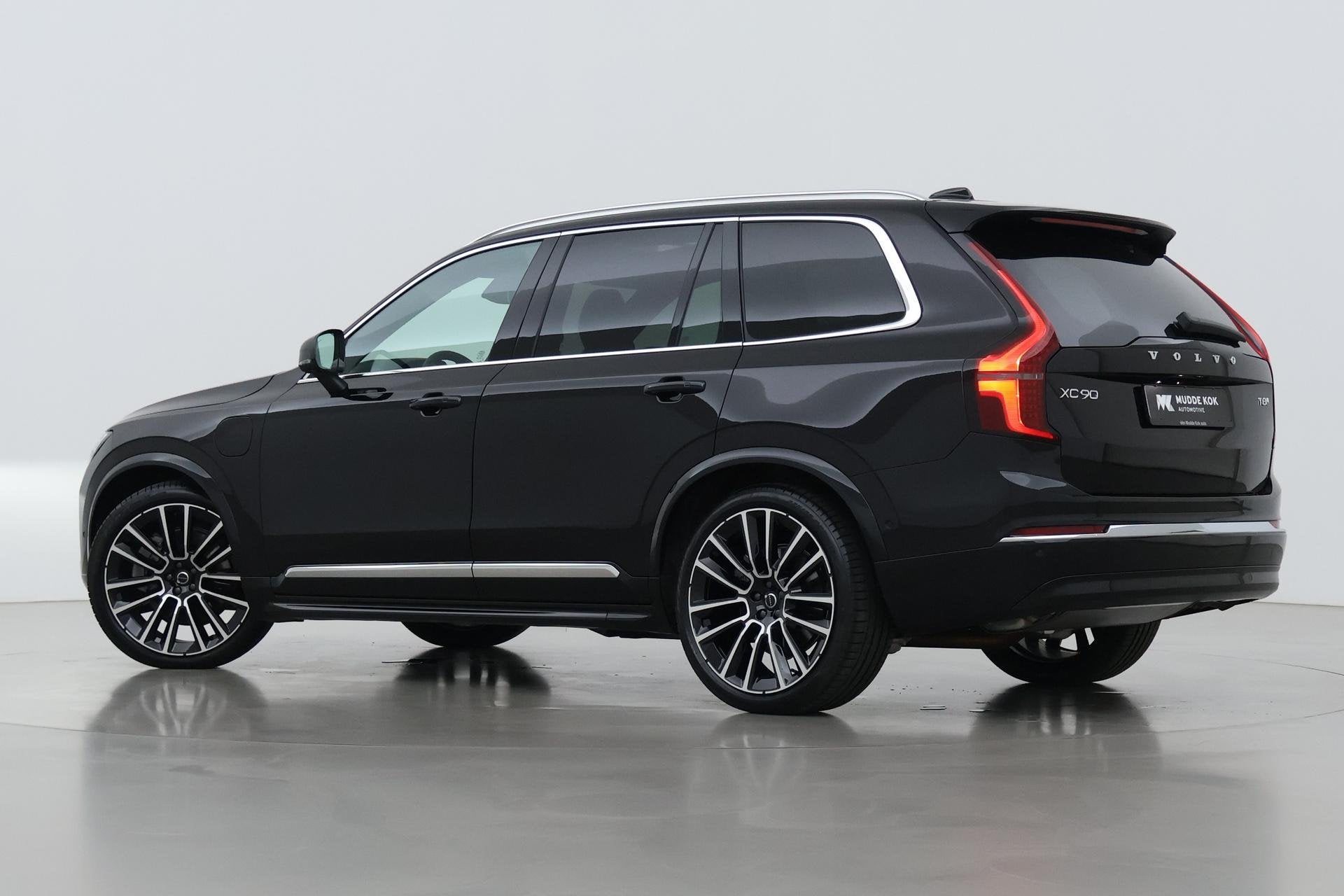Volvo XC90 T8 Ultra Bright | MY27 | Bowers&Wilkins | Luchtve, Gebruikt, Euro 6, 1969 cc, Zwart